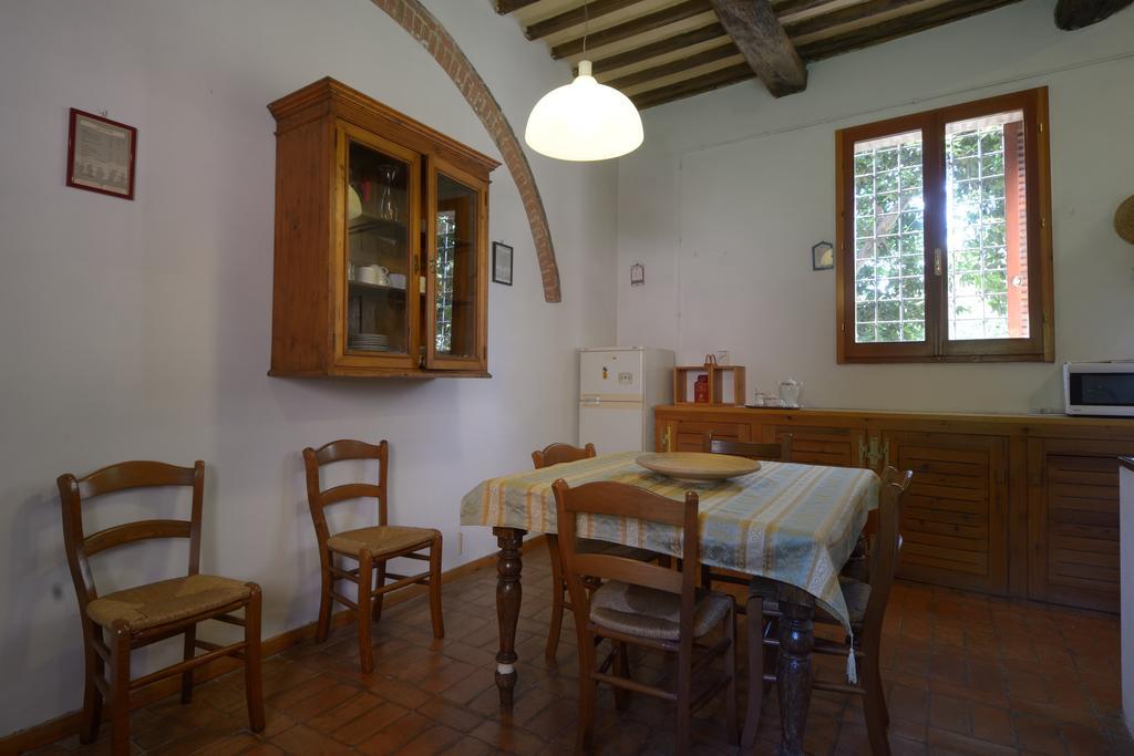 Agriturismo Borgo Del Papa Badia  Exterior photo
